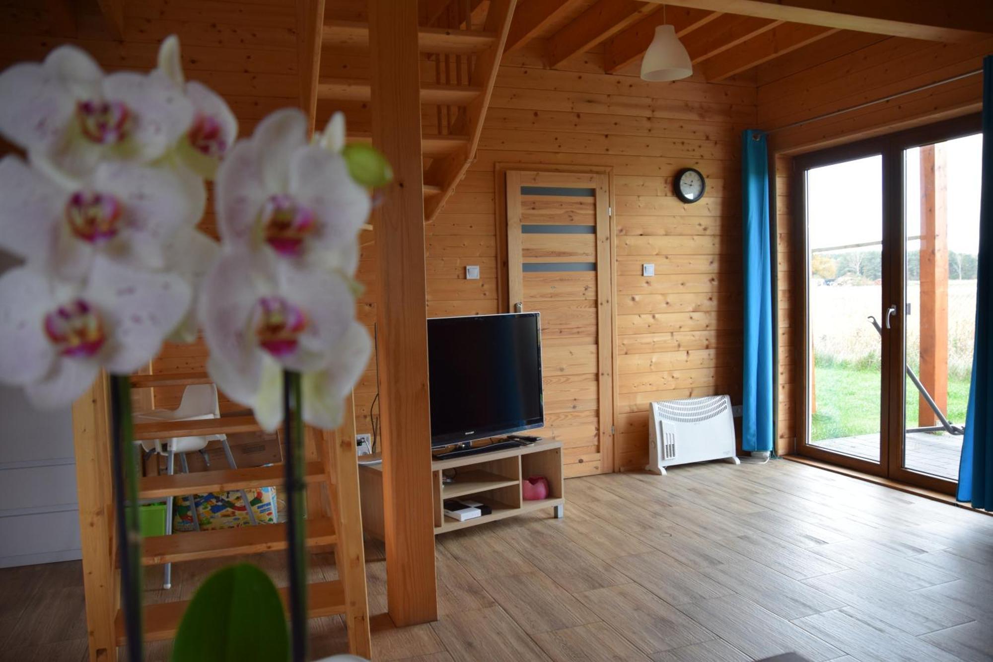 Slowinskie Widoki Domki Flora, Fauna, Noclegi Smoldzinski Las Exteriör bild